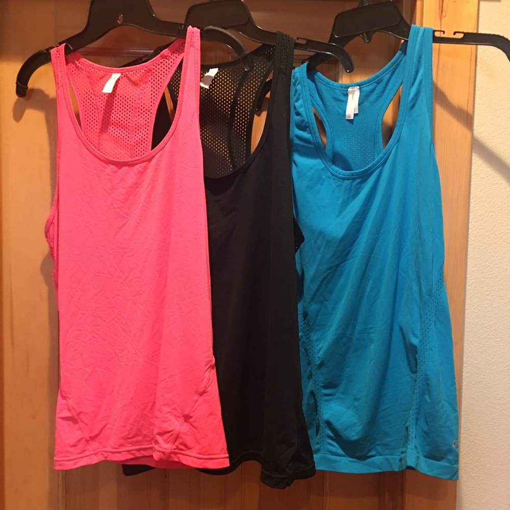Gapfit tank tops